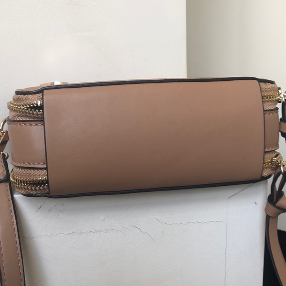 Melie Bianco Tan Crossbody - Picture 6 of 6
